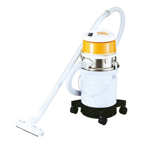 Commercial vacuum cleaner